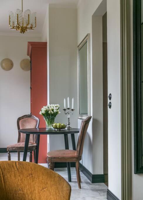 Dark Blue Apartment Warsaw Exterior photo